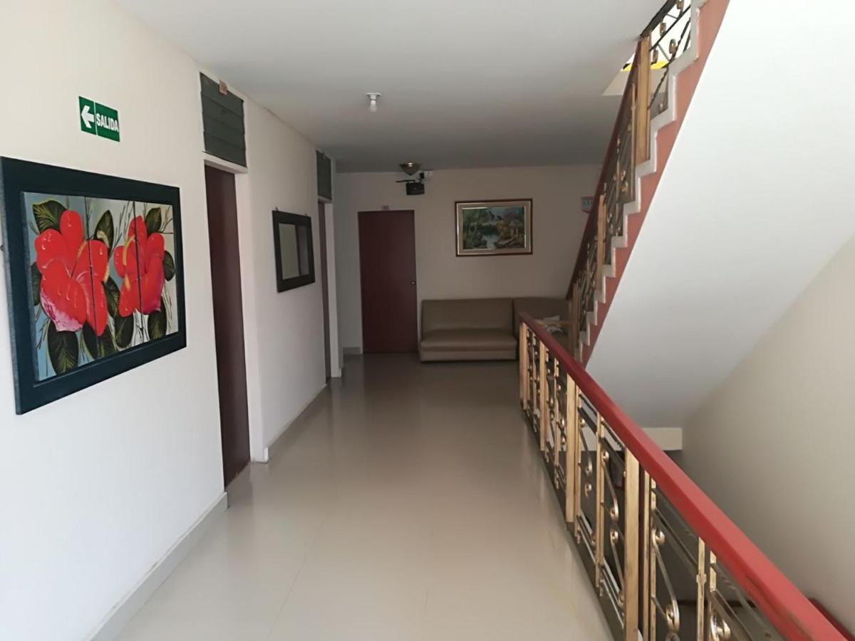 Hotel Granada Inn 巴兰基亚 外观 照片