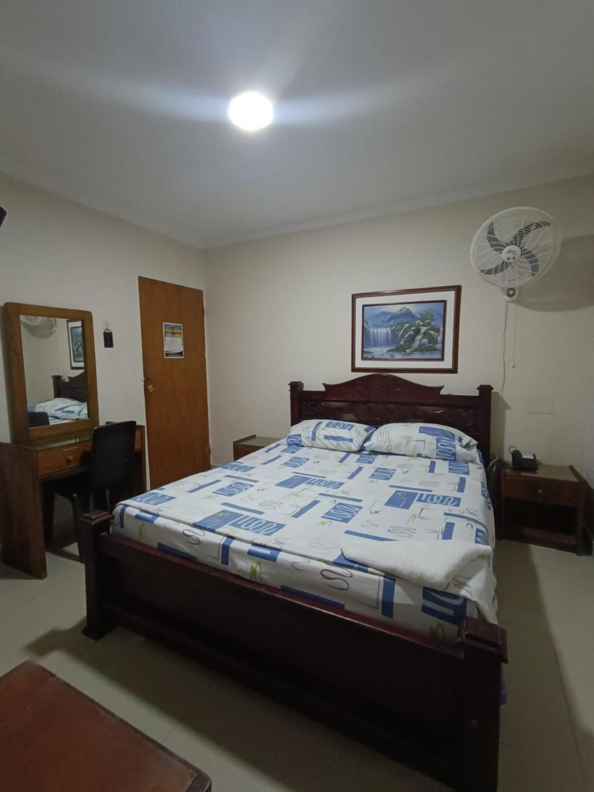 Hotel Granada Inn 巴兰基亚 外观 照片